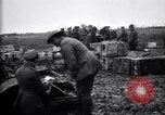 Standbild British gun Batterien in der Schlacht der Ancre Frankreich, 1916, aus Sekunde 48 historischem Filmmaterial Videoclip 65675028123