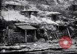 Standbild British 5th Army Truppen in der Schlacht der Ancre Frankreich, 1916, aus Sekunde 11 historischem Filmmaterial Videoclip 65675028124