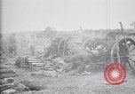 Standbild britischen Artilleristen feuern 8-Zoll howitzer Frankreich, 1916, aus Sekunde 25 historischem Filmmaterial Videoclip 65675028126