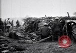 Standbild britischen Artilleristen feuern 8-Zoll howitzer Frankreich, 1916, aus Sekunde 43 historischem Filmmaterial Videoclip 65675028126