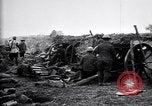 Standbild britischen Artilleristen feuern 8-Zoll howitzer Frankreich, 1916, aus Sekunde 57 historischem Filmmaterial Videoclip 65675028126