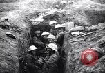 Standbild Irish Regiment Truppen in der Schlacht der Ancre Frankreich, 1916, aus Sekunde 40 historischem Filmmaterial Videoclip 65675028128