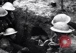 Standbild Irish Regiment Truppen in der Schlacht der Ancre Frankreich, 1916, aus Sekunde 61 historischem Filmmaterial Videoclip 65675028128