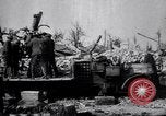 Standbild die britischen LKW-montierte antiaircraft guns Frankreich, 1916, aus Sekunde 10 historischem Filmmaterial Videoclip 65675028132