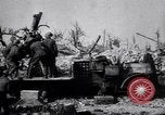 Standbild die britischen LKW-montierte antiaircraft guns Frankreich, 1916, aus Sekunde 15 historischem Filmmaterial Videoclip 65675028132