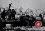 Standbild die britischen LKW-montierte antiaircraft guns Frankreich, 1916, aus Sekunde 21 historischem Filmmaterial Videoclip 65675028132