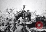 Standbild die britischen LKW-montierte antiaircraft guns Frankreich, 1916, aus Sekunde 43 historischem Filmmaterial Videoclip 65675028132