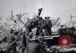 Standbild die britischen LKW-montierte antiaircraft guns Frankreich, 1916, aus Sekunde 49 historischem Filmmaterial Videoclip 65675028132