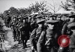 Standbild Cameronians schottischen Regiments Marsch zurück von der Vorderseite Frankreich, 1916, aus Sekunde 12 historischem Filmmaterial Videoclip 65675028140