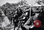 Standbild Cameronians schottischen Regiments Marsch zurück von der Vorderseite Frankreich, 1916, aus Sekunde 25 historischem Filmmaterial Videoclip 65675028140
