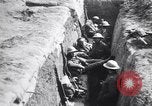 Standbild Cameronians schottischen Regiments Marsch zurück von der Vorderseite Frankreich, 1916, aus Sekunde 54 historischem Filmmaterial Videoclip 65675028140
