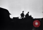 Standbild Britische Artillerie Feuern in der Schlacht der Ancre Frankreich, 1916, aus Sekunde 34 historischem Filmmaterial Videoclip 65675028141