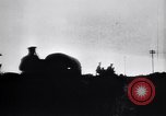 Standbild Britische Artillerie Feuern in der Schlacht der Ancre Frankreich, 1916, aus Sekunde 44 historischem Filmmaterial Videoclip 65675028141