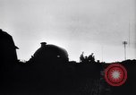 Standbild Britische Artillerie Feuern in der Schlacht der Ancre Frankreich, 1916, aus Sekunde 45 historischem Filmmaterial Videoclip 65675028141