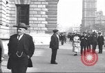 Standbild britische Bergleute Delegation London England Vereinigtes Königreich, 1914, aus Sekunde 16 historischem Filmmaterial Videoclip 65675028144