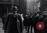 Standbild britische Bergleute Delegation London England Vereinigtes Königreich, 1914, aus Sekunde 36 historischem Filmmaterial Videoclip 65675028144