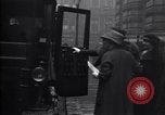 Standbild britische Bergleute Delegation London England Vereinigtes Königreich, 1914, aus Sekunde 62 historischem Filmmaterial Videoclip 65675028144