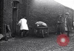 Standbild Britische Frauen arbeiten in den Krieg Ersten Weltkrieg Vereinigtes Königreich, 1914, aus Sekunde 13 historischem Filmmaterial Videoclip 65675028145