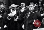 Standbild King fragt britischen weniger zu essen Brot Rationierung für Ersten Weltkrieg Aufwand London England Vereinigtes Königreich, 1914, aus Sekunde 49 historischem Filmmaterial Videoclip 65675028146