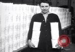Standbild britischen Frauen arbeiten in Dundee Marmalade factory London England Vereinigtes Königreich, 1914, aus Sekunde 5 historischem Filmmaterial Videoclip 65675028147
