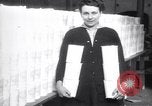 Standbild britischen Frauen arbeiten in Dundee Marmalade factory London England Vereinigtes Königreich, 1914, aus Sekunde 6 historischem Filmmaterial Videoclip 65675028147