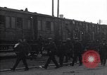 Standbild Bergleute Vereinigtes Königreich, 1914, aus Sekunde 18 historischem Filmmaterial Videoclip 65675028149