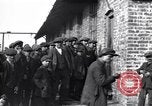 Standbild Bergleute Vereinigtes Königreich, 1914, aus Sekunde 29 historischem Filmmaterial Videoclip 65675028149