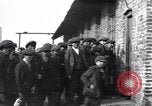 Standbild Bergleute Vereinigtes Königreich, 1914, aus Sekunde 30 historischem Filmmaterial Videoclip 65675028149