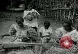 Standbild Frauen Philippinen, 1936, aus Sekunde 19 historischem Filmmaterial Videoclip 65675028186