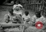 Standbild Frauen Philippinen, 1936, aus Sekunde 26 historischem Filmmaterial Videoclip 65675028186
