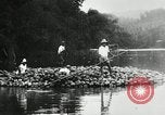 Standbild Männer Philippinen, 1936, aus Sekunde 27 historischem Filmmaterial Videoclip 65675028187