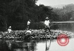 Standbild Männer Philippinen, 1936, aus Sekunde 29 historischem Filmmaterial Videoclip 65675028187
