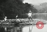 Standbild Männer Philippinen, 1936, aus Sekunde 31 historischem Filmmaterial Videoclip 65675028187