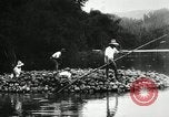Standbild Männer Philippinen, 1936, aus Sekunde 33 historischem Filmmaterial Videoclip 65675028187