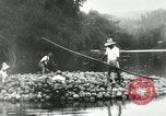 Standbild Männer Philippinen, 1936, aus Sekunde 43 historischem Filmmaterial Videoclip 65675028187
