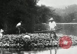 Standbild Männer Philippinen, 1936, aus Sekunde 44 historischem Filmmaterial Videoclip 65675028187