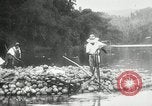 Standbild Männer Philippinen, 1936, aus Sekunde 53 historischem Filmmaterial Videoclip 65675028187