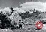 Standbild Ernie Pyle in Albuquerque New Mexico United States USA, 1945, aus Sekunde 12 historischem Filmmaterial Videoclip 65675028197