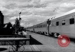 Standbild Ernie Pyle in Albuquerque New Mexico United States USA, 1945, aus Sekunde 30 historischem Filmmaterial Videoclip 65675028197