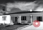 Standbild Ernie Pyle in Albuquerque New Mexico United States USA, 1945, aus Sekunde 46 historischem Filmmaterial Videoclip 65675028197