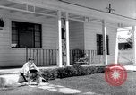 Standbild Ernie Pyle in Albuquerque New Mexico United States USA, 1945, aus Sekunde 57 historischem Filmmaterial Videoclip 65675028197
