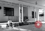 Standbild Ernie Pyle in Albuquerque New Mexico United States USA, 1945, aus Sekunde 59 historischem Filmmaterial Videoclip 65675028197