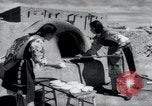 Standbild Ernie Pyle New Mexico United States USA, 1945, aus Sekunde 48 historischem Filmmaterial Videoclip 65675028198