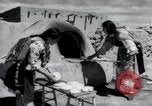 Standbild Ernie Pyle New Mexico United States USA, 1945, aus Sekunde 51 historischem Filmmaterial Videoclip 65675028198