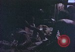 Standbild der Überlebenden von Rakuyo Maru Philippinen, 1944, aus Sekunde 50 historischem Filmmaterial Videoclip 65675028207