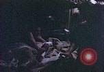 Standbild der Überlebenden von Rakuyo Maru Philippinen, 1944, aus Sekunde 54 historischem Filmmaterial Videoclip 65675028207