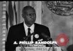 Immagine di Philip Randolph indirizzi National Press Club Washington DC USA, 1963, secondo 9 filmato di repertorio 65675028213