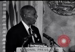 Immagine di Philip Randolph indirizzi National Press Club Washington DC USA, 1963, secondo 19 filmato di repertorio 65675028213