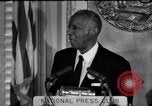 Immagine di Philip Randolph indirizzi National Press Club Washington DC USA, 1963, secondo 26 filmato di repertorio 65675028213