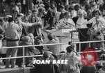 Standbild Joan Baez und Odetta Washington DC USA, 1963, aus Sekunde 14 historischem Filmmaterial Videoclip 65675028219